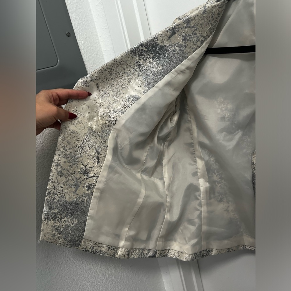 CAbi Women Cream/Silver Blazer - Picture 6 of 11